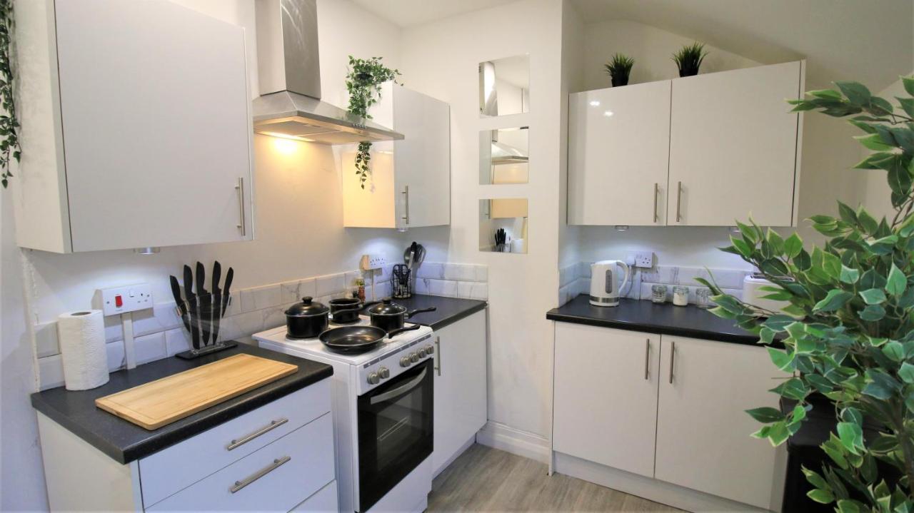 Free Local Parking - Fast Wifi - Sleeps 10 Guests By Property Promise Cardiff Exterior foto